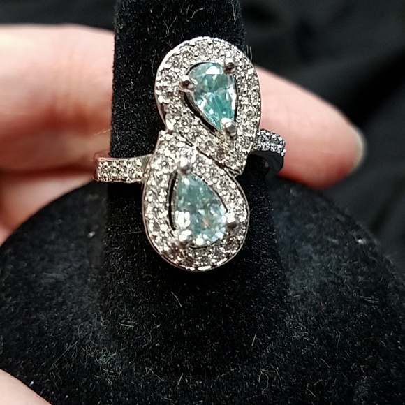 MOISSANITE twin Pear cut Ring - Picture 3 of 7